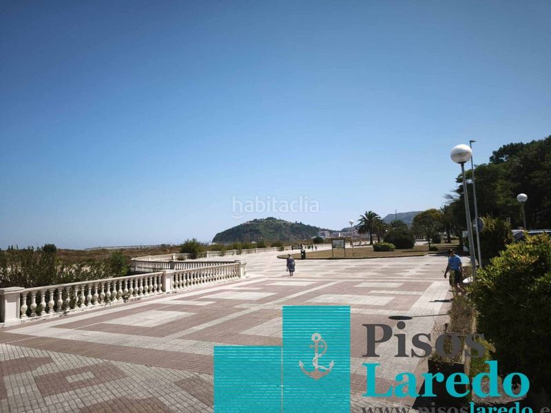 Foto f9dc78a4-9757-4049-90c2-d47f0475f097. Piso en avenida libertad 1 bajo en pleno carlos v en Laredo