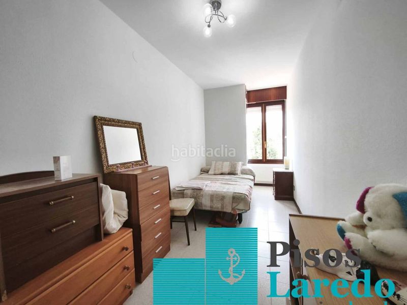 Foto 15960895-52da-4e76-9d8f-5f21f40ae8ad. Casa adossada amb calefacció aparcament a Zona Playa Laredo