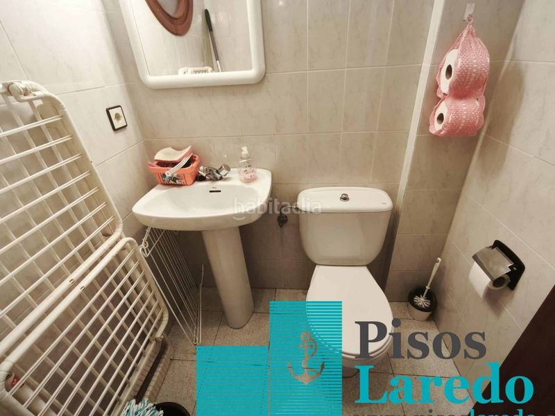 Foto 811f9ce4-b589-4302-8401-c3b79adc2459. Casa adossada amb calefacció aparcament a Zona Playa Laredo