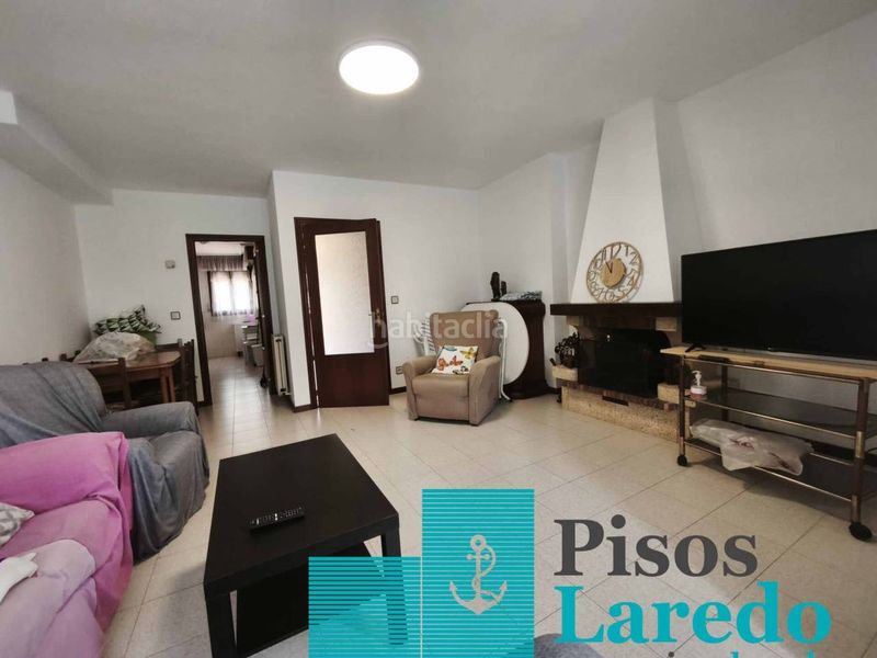 Foto 88d0c8dd-bf21-43d5-9919-fef62324ce11. Casa adossada amb calefacció aparcament a Zona Playa Laredo