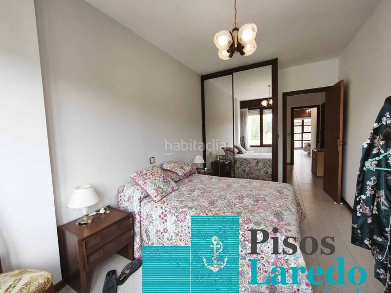 Foto e22a7f19-9973-4dc7-b5d5-5eec1e768f26. Casa adossada amb calefacció aparcament a Zona Playa Laredo