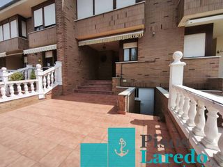 Casa adossada  Avenida libertad. Fant�stico chalet a un paso de la playa