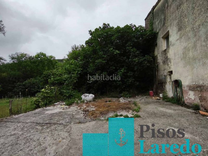 Foto d9570e4e-96ba-45cf-9ae1-d8ba083681df. Casa aparellada amb aparcament a Rasines