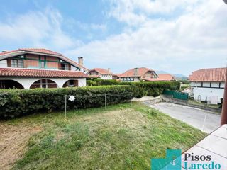Haus in Calle trasmiera 20. Chalet independiente en venta en argoños