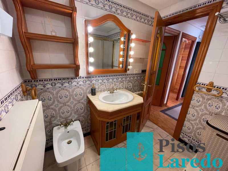 Foto 22da4396-dea8-4071-a9dd-48a5817d0314. Pis a avenida cantabria 1 a Centro Laredo