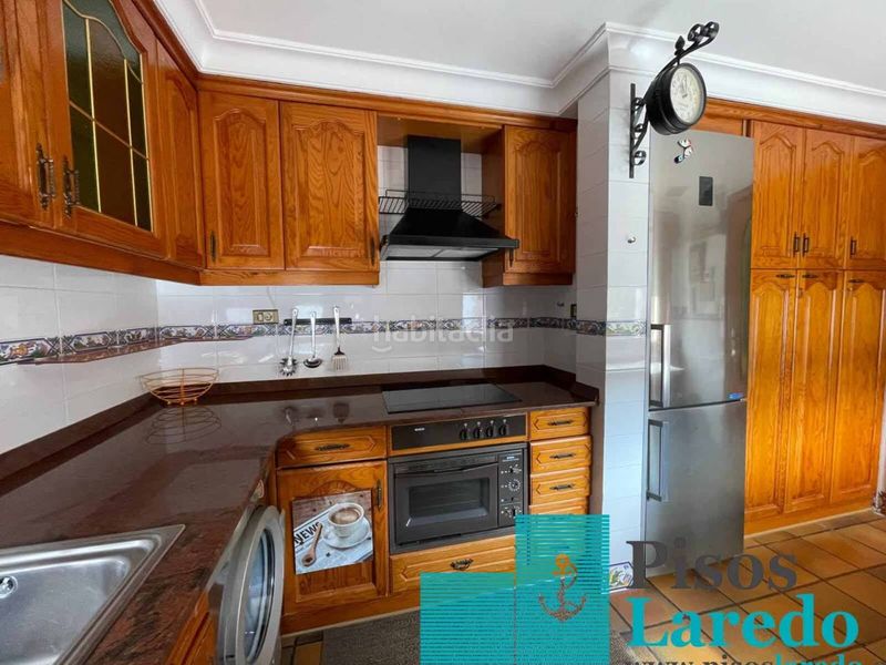 Foto b61fa820-b0bc-49ad-a03f-05abf4950ed2. Pis a avenida cantabria 1 a Centro Laredo