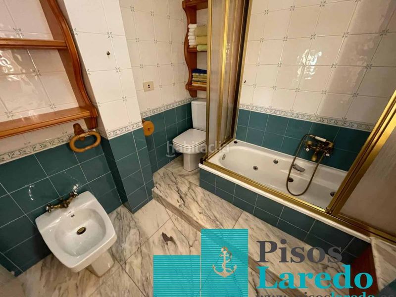 Foto d6eaddec-d3c7-472e-b5f7-7477e2036547. Pis a avenida cantabria 1 a Centro Laredo