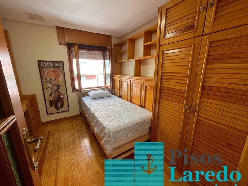 Foto f54253b8-cd1a-4fbd-9359-f67cc69dea16. Pis a avenida cantabria 1 a Centro Laredo