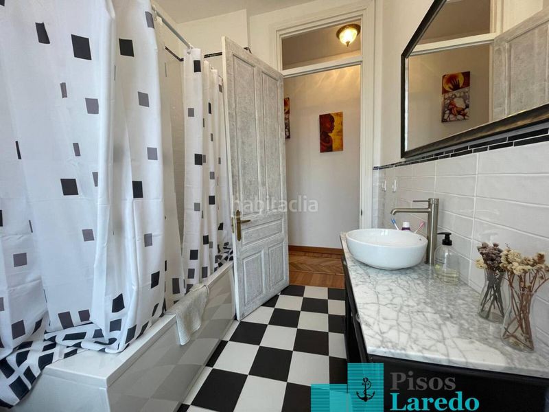 Foto 1568afd9-a561-4c56-8632-9b668b9ad705. Piso en travesia río 1 espectacular vivienda en Ampuero