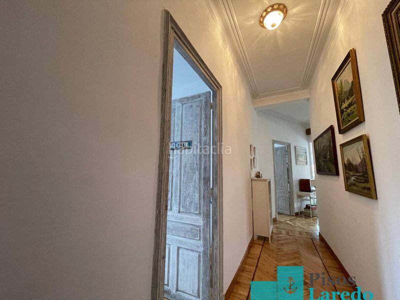 Foto 3d181c83-db74-4eab-b998-17db446fff1e. Piso en travesia río 1 espectacular vivienda en Ampuero