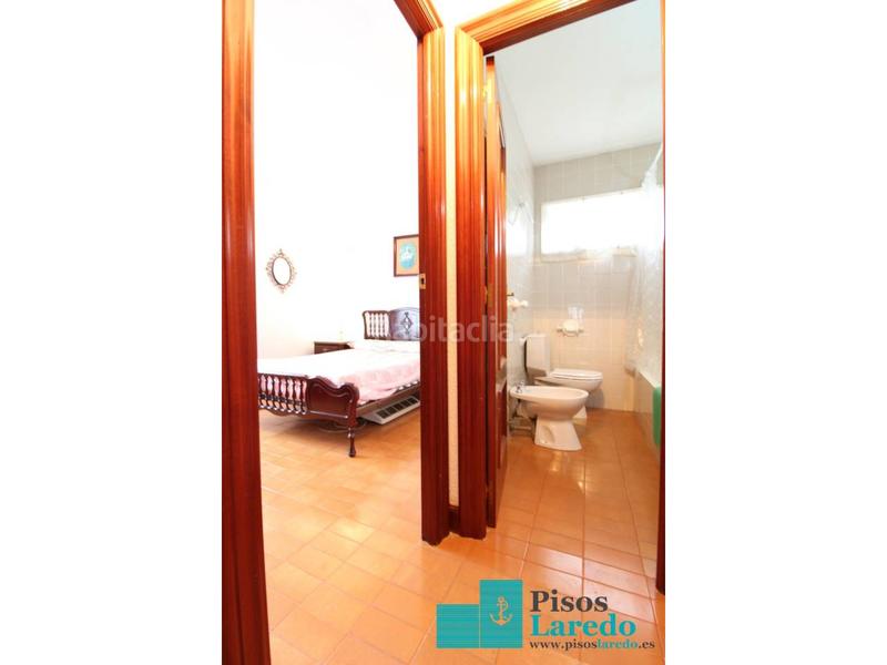 Foto 01e0c64b-655e-485f-ac42-7e517cc0234d. Chalet  en venta en El Puntal Laredo