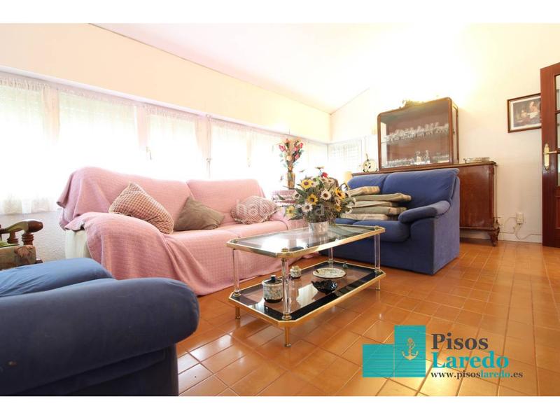 Foto 1f4f68ab-9e28-4480-ad04-643db41815a9. Chalet  en venta en El Puntal Laredo
