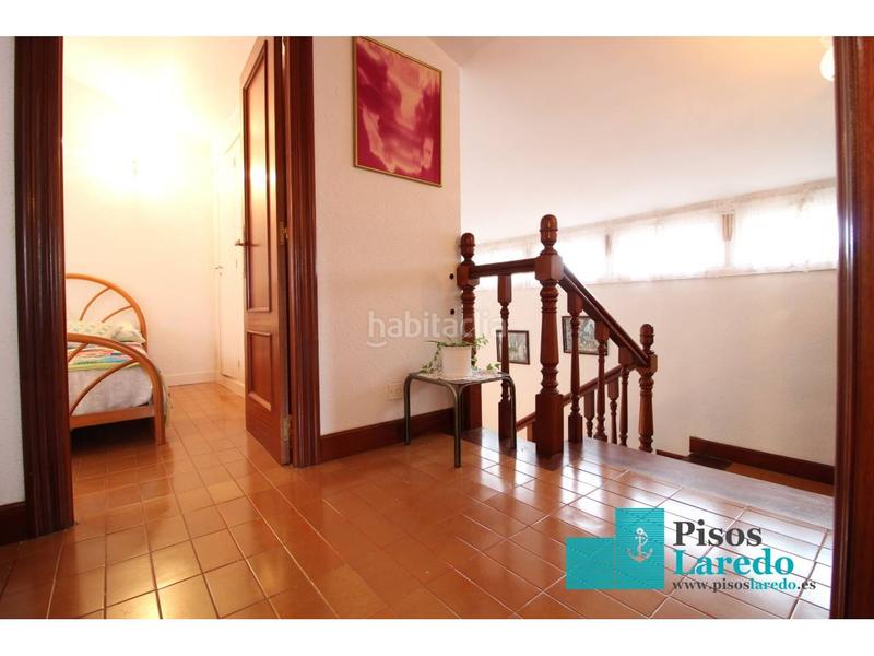 Foto 20b96f44-d4f3-41ca-a6c9-208cc00f891a. Chalet  en venta en El Puntal Laredo