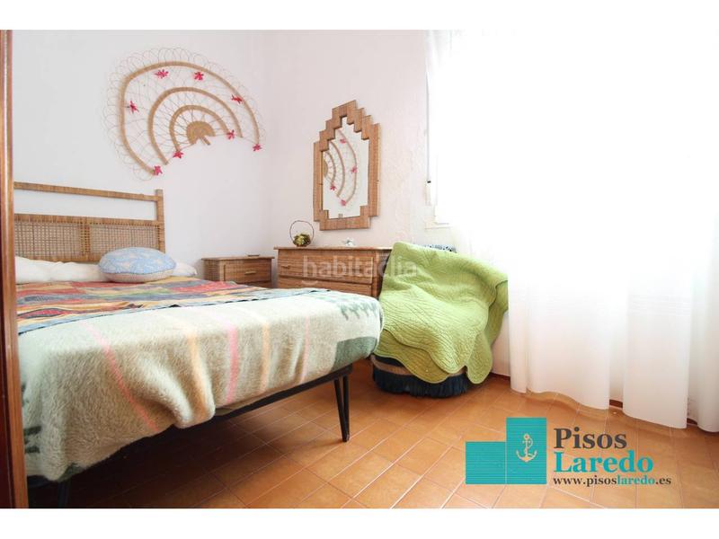 Foto 24f9d50f-dc60-49ab-bc7d-81eabacc9e33. Chalet  en venta en El Puntal Laredo