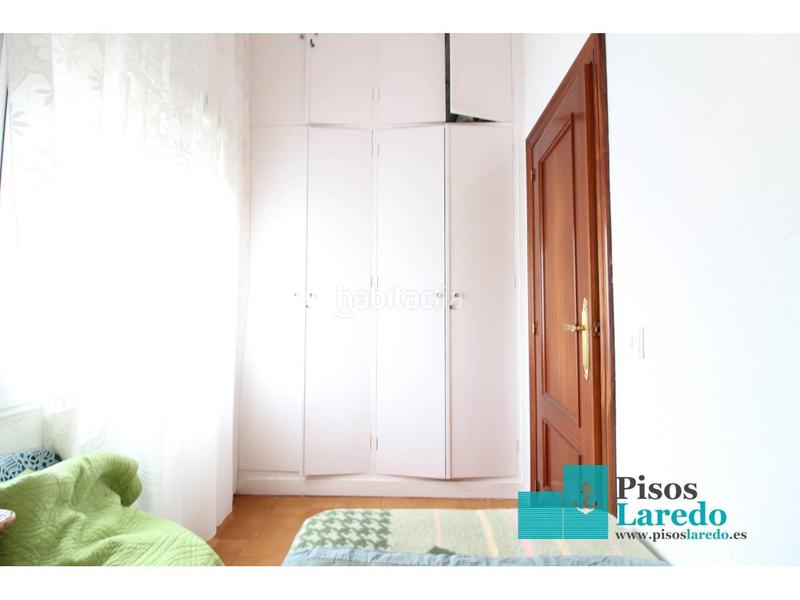 Foto 310cd149-6e6d-4b54-9e50-ce24709c28a5. Chalet  en venta en El Puntal Laredo