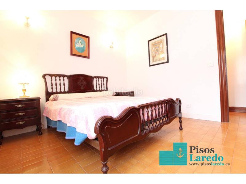 Foto 33ce320e-4e4e-445b-b944-2c66863a3c4e. Chalet  en venta en El Puntal Laredo