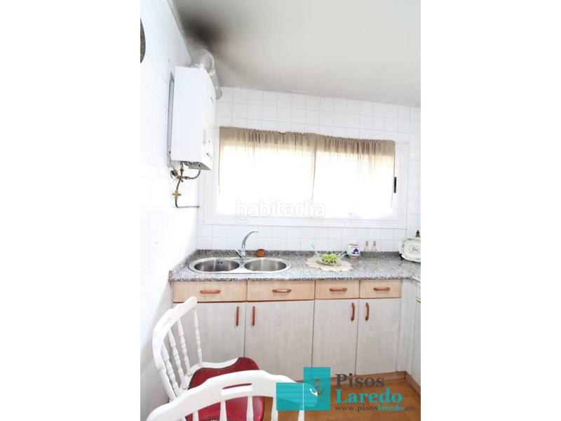 Foto 3a3c1fe1-30e5-45e8-9fc9-636c0ea4d153. Chalet  en venta en El Puntal Laredo