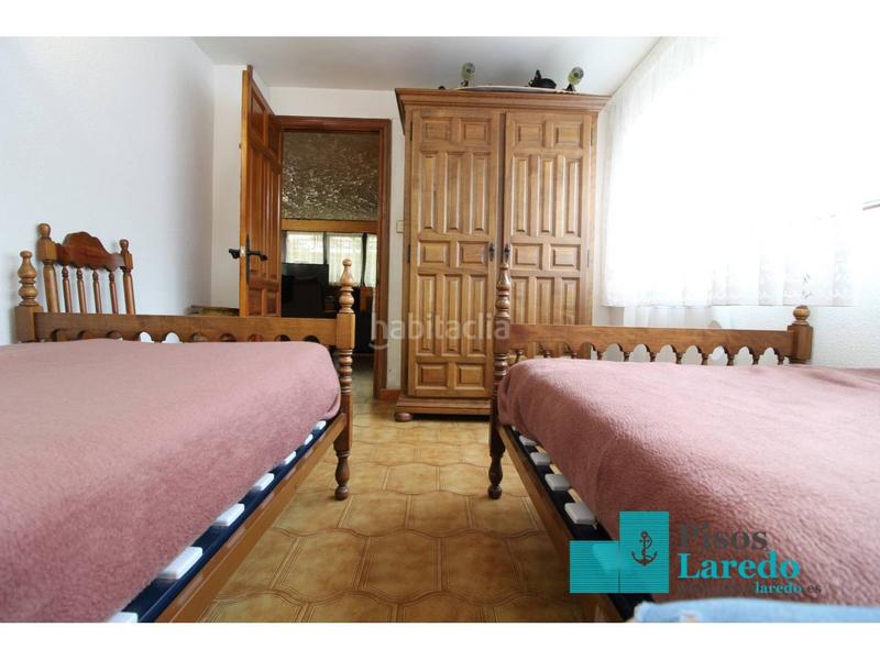 Foto 496e6b30-6408-4d01-9fe0-800082d8bad5. Chalet  en venta en El Puntal Laredo