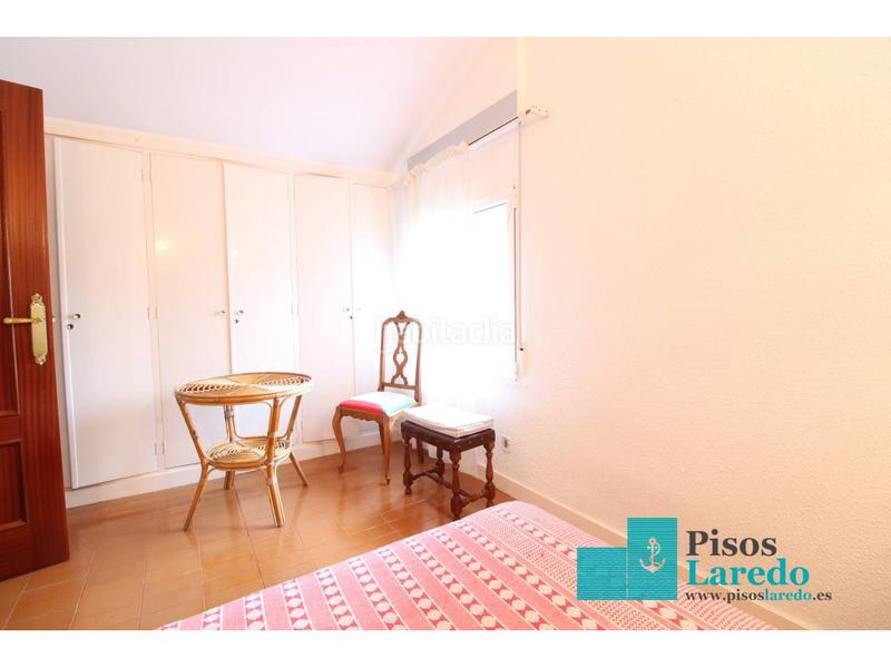 Foto 5e453905-f16e-4814-a2d7-bde60f6df09a. Chalet  en venta en El Puntal Laredo