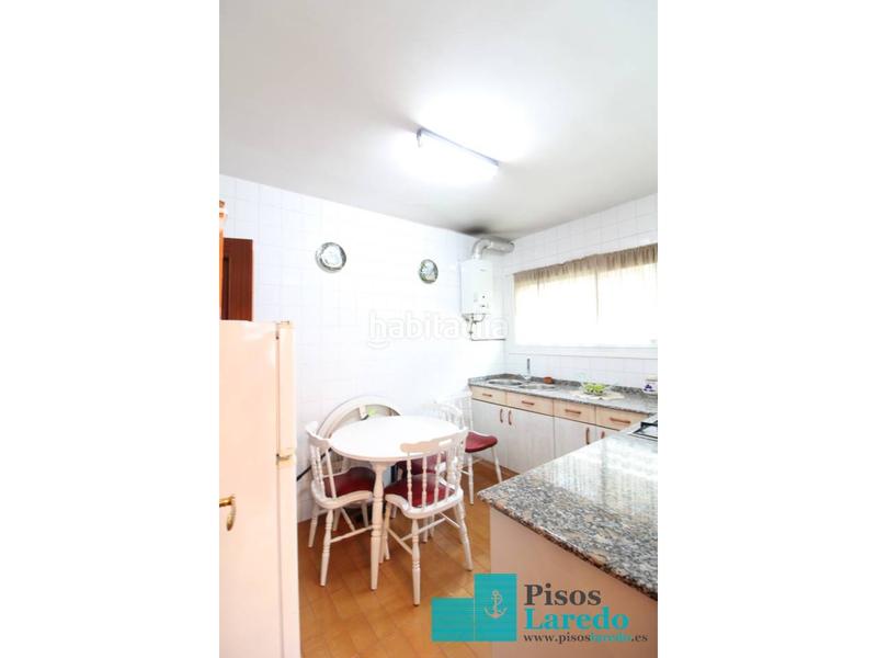 Foto 68f1d6a1-6c8f-4a14-8f54-29c136290635. Chalet  en venta en El Puntal Laredo
