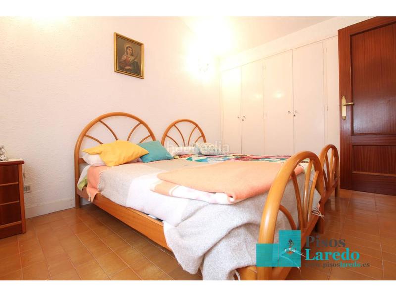 Foto 6a0a64f8-961b-412a-89a6-f784feda94ae. Chalet  en venta en El Puntal Laredo
