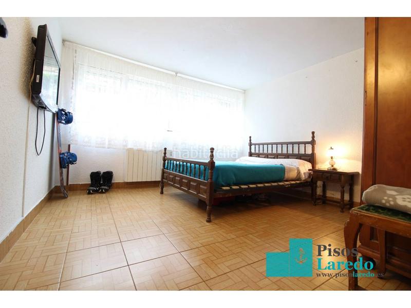 Foto aa9dc265-d9d9-40ed-b659-36c4c3185c6c. Chalet  en venta en El Puntal Laredo
