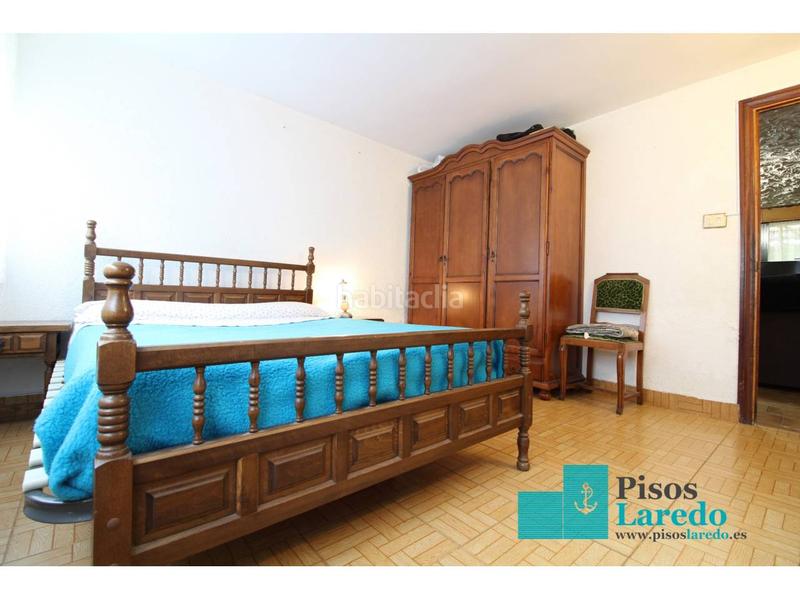 Foto ddf9391c-fc69-41cf-837f-53d9aa8819b9. Chalet  en venta en El Puntal Laredo