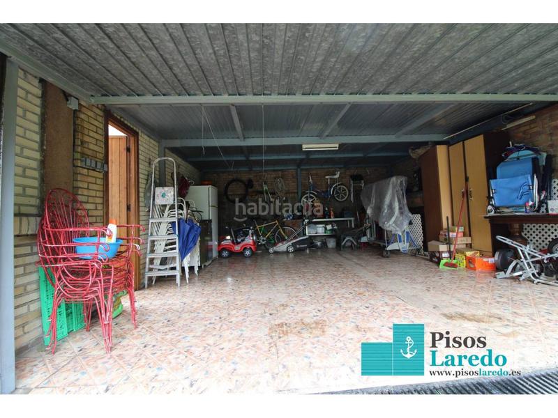 Foto e8fd970e-992d-45ba-b5b0-aa7055a3a404. Chalet  en venta en El Puntal Laredo