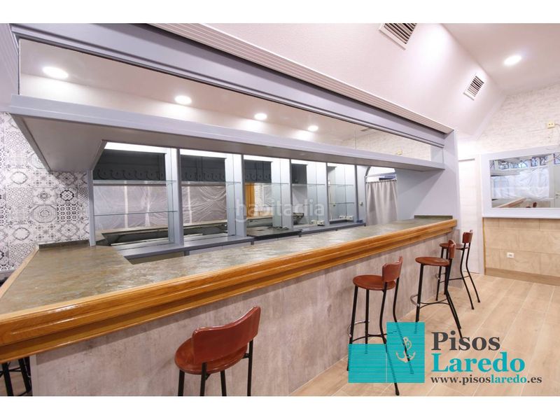 Foto 21c6fc6d-7357-4973-a4df-70aa36daef8d. Local comercial a calle Centro 6 a Centro Laredo