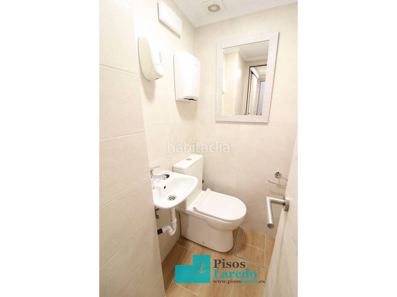 Foto c019aacc-43e2-4ea5-ae05-831d2719d9dd. Local comercial a calle Centro 6 a Centro Laredo