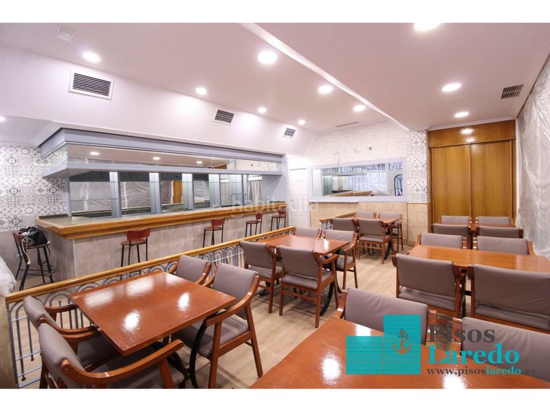 Foto c2d32799-1936-4d93-8b69-39b55030db3b. Local comercial a calle Centro 6 a Centro Laredo