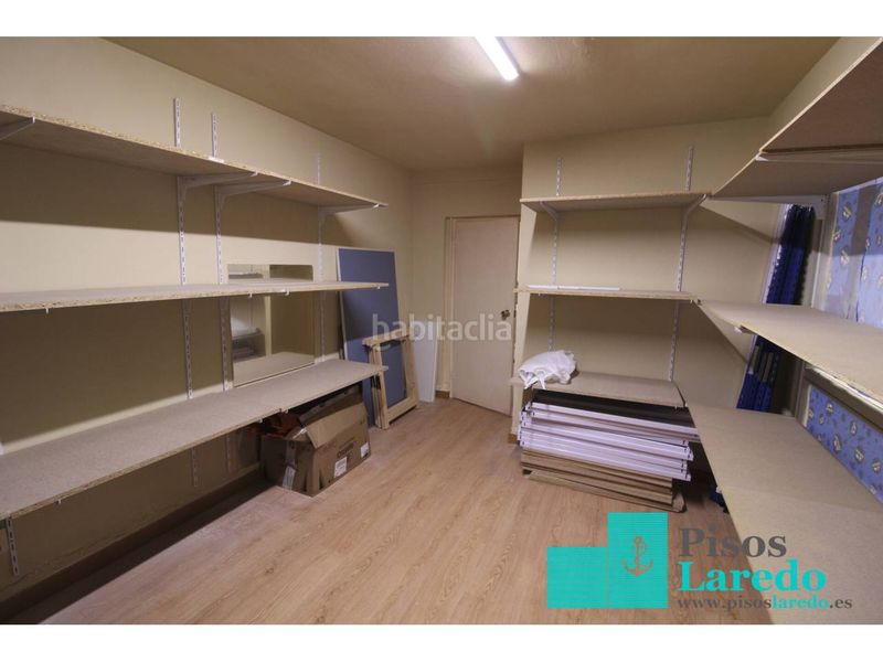 Foto 34b291f4-117e-4b30-b271-24bfb3ae5404. Local comercial a calle Centro 1 a Centro Laredo