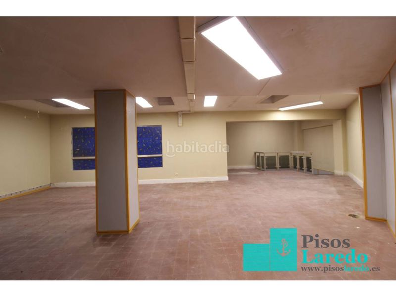 Foto 7ffe70a0-6b2d-426e-b344-cf933e56343f. Local comercial a calle Centro 1 a Centro Laredo