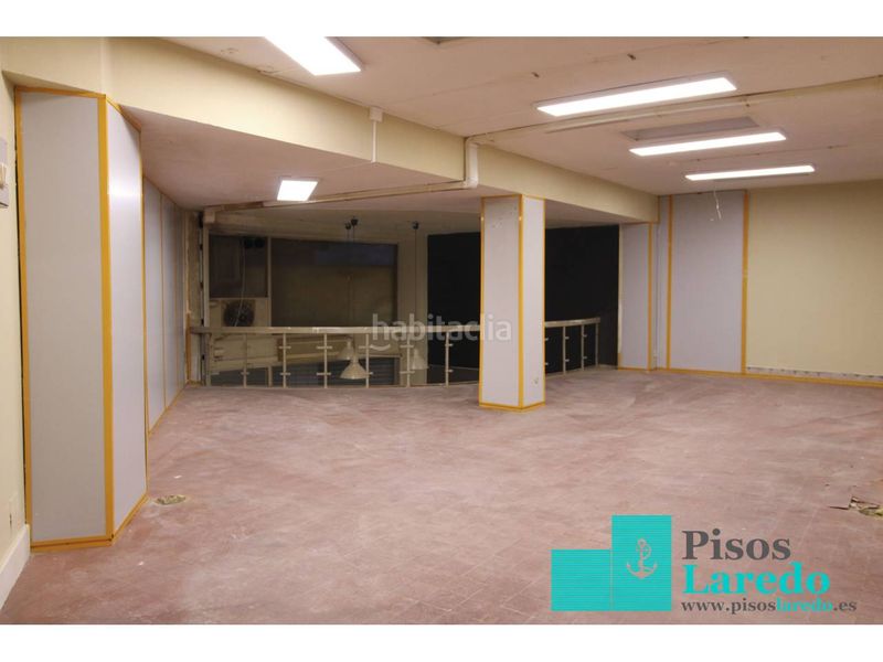 Foto c1371cce-c4c5-48c2-beb7-88ef3fa3f5a5. Local comercial a calle Centro 1 a Centro Laredo