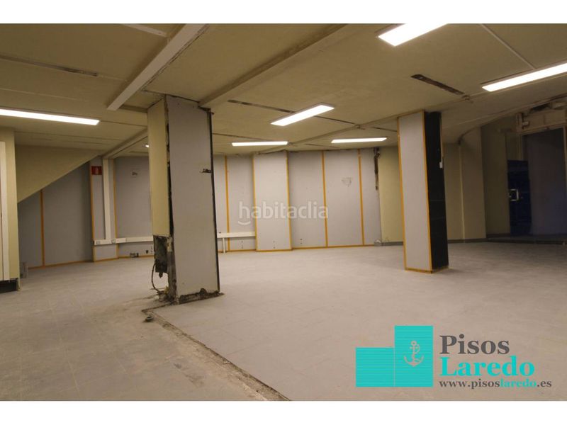 Foto db0044a1-44dc-48f3-b19d-9c46df68ed1d. Local comercial a calle Centro 1 a Centro Laredo