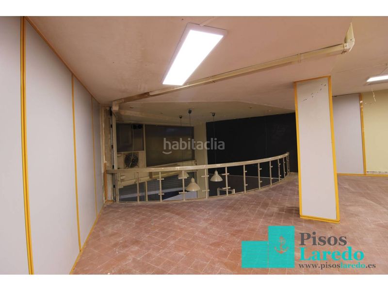 Foto e109439b-6ab1-4085-a81a-64743d638e36. Local comercial a calle Centro 1 a Centro Laredo