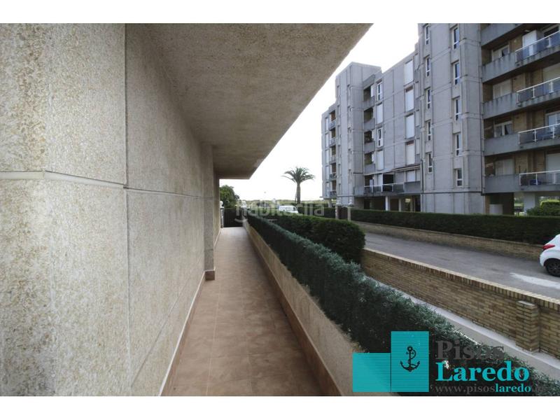 Foto 90316e5a-870c-4692-af5d-b40a637eb21f. Alquiler piso en playa 1 piso en alquiler en Centro Laredo