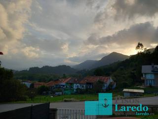 Casa aparellada  Barrio el camino. Estupenda vivienda adosada en ampuero!!!!