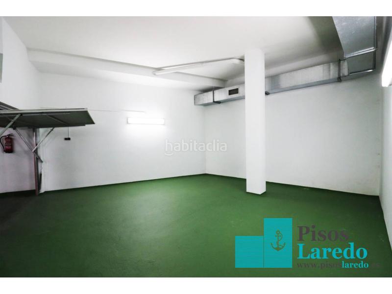 Foto 563cd0e7-4c59-4cdc-b349-6c71da8e5577. Aparcament cotxe a callejilla 10 a Centro Laredo