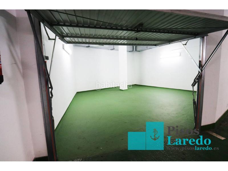 Foto 68df2489-ad05-47f8-b241-ee9ea8f1c497. Aparcament cotxe a callejilla 10 a Centro Laredo