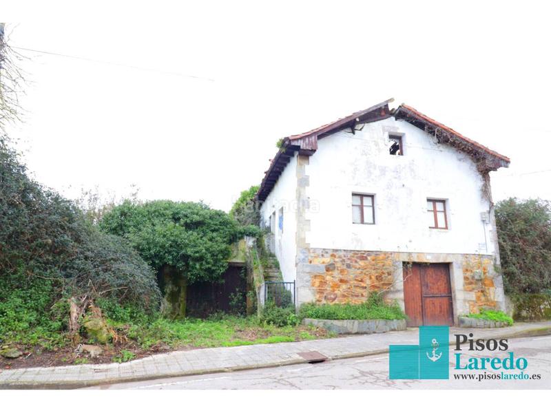 Foto 54c54561-4a66-4d29-987d-fa1a0014fe74. Finca rústica a seña 1 a Centro Laredo