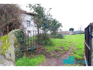 Finca rústica a Seña 1. Terreno en el centro de seña con vivienda para rehabilitar