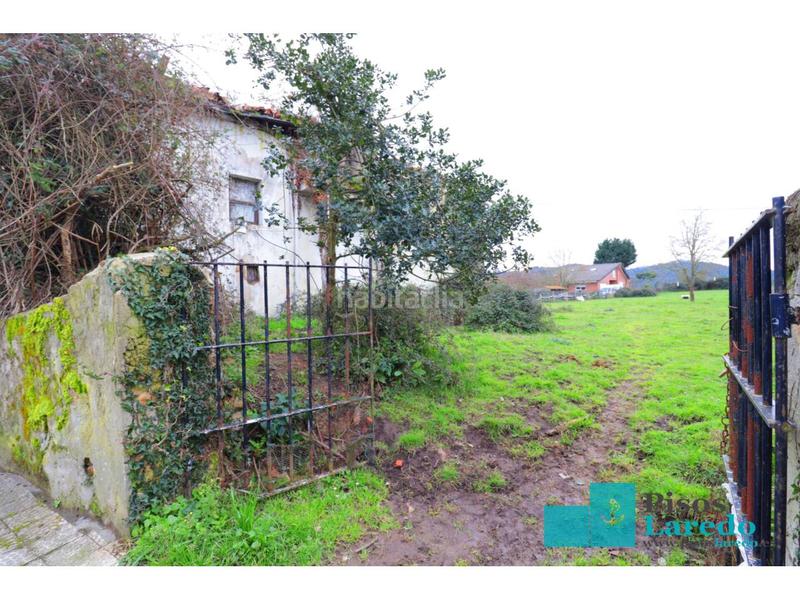 Foto 7b525fb4-cead-4e6b-9a19-a115806a0782. Finca rústica a seña 1 a Centro Laredo