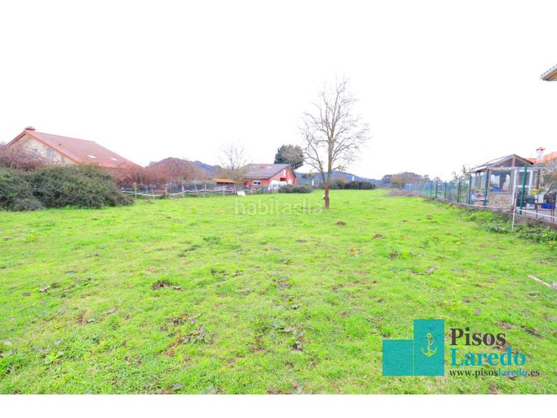 Foto fd259bac-0040-4e69-9c35-1bddec1e3855. Finca rústica a seña 1 a Centro Laredo