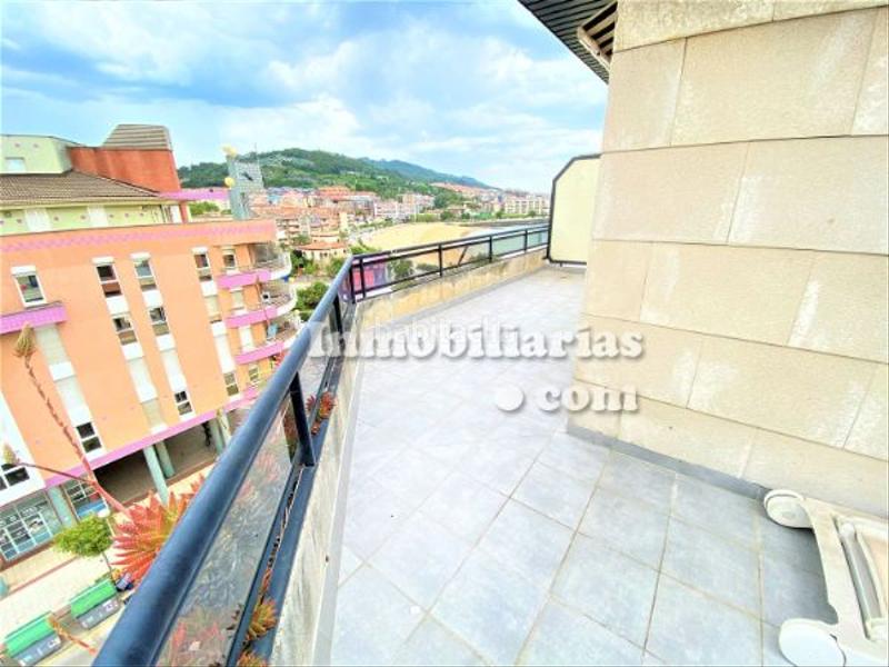 Foto 94af9a13-a23b-440c-bb38-200a5f3dca03. Àtic amb calefacció piscina a Cotolino Castro - Urdiales