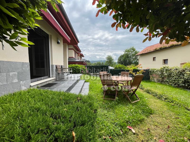 Foto 48294de1-9b47-4824-9747-fbf8c62ae898. Chalet in barrio sámano 35f in Samano Castro - Urdiales