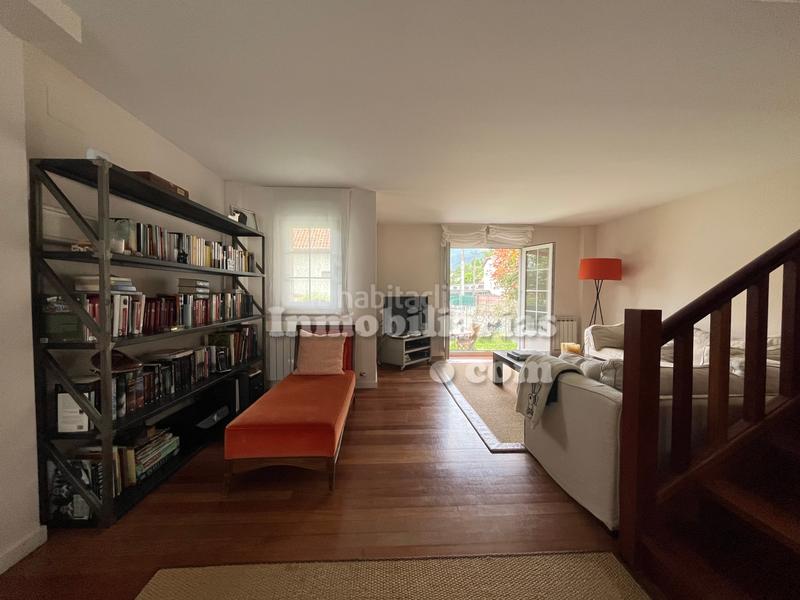 Foto c1802ec7-b3c6-42b2-8d06-0b1fa94c1576. Chalet in barrio sámano 35f in Samano Castro - Urdiales