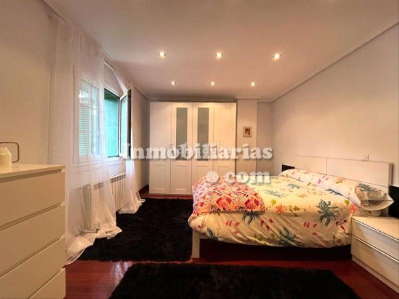 Foto 1b5950b7-99c8-46fa-9a10-414509ecba7a. Semi detached house with heating parking pool in Samano Castro - Urdiales