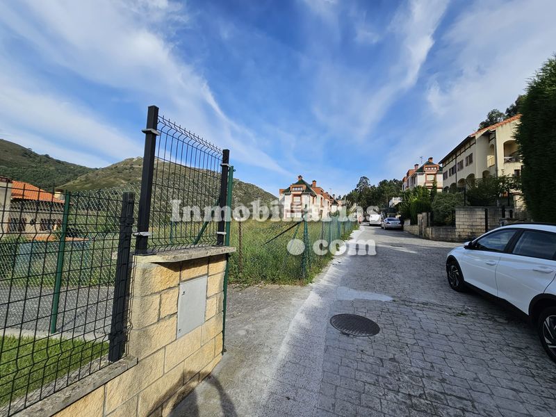 Foto 9fcd668c-4345-40b8-8ed2-f92a087088e6. Terreno residencial ***inmobiliarias. com*** su inmobiliaria de confianza en castro urdiales en Castro - Urdiales