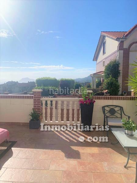 Foto 7512a8a7-aaca-4d74-8a56-2e2a9ffe48a2. Casa adossada amb calefacció aparcament piscina a Castro - Urdiales